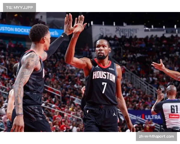 杜兰特转投火箭后场均25.5分 与申京组成内外双核